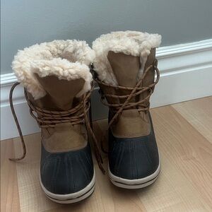 Pawz Boots Women’s 10 Gina Ankle Water Resistant Brown Black Water Winter Boots